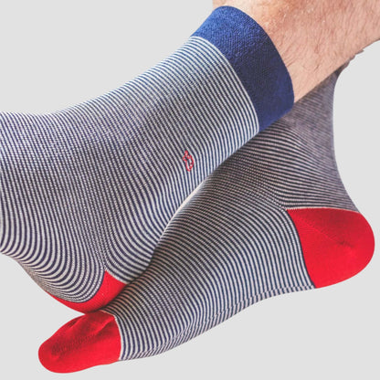 Calcetín de hombre con estampado de rayas