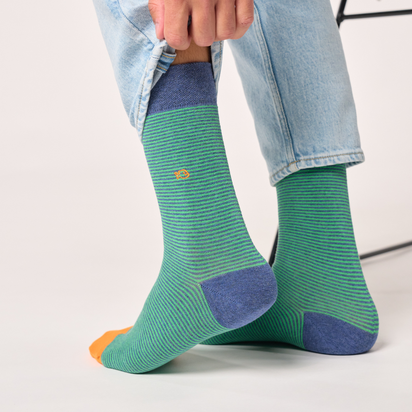 Calcetín de hombre con estampado de rayas